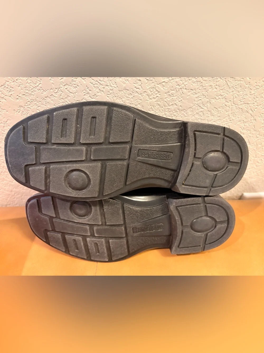 Deer Stags Classic Men's Black Slip-On Dress Loafers Sz 8